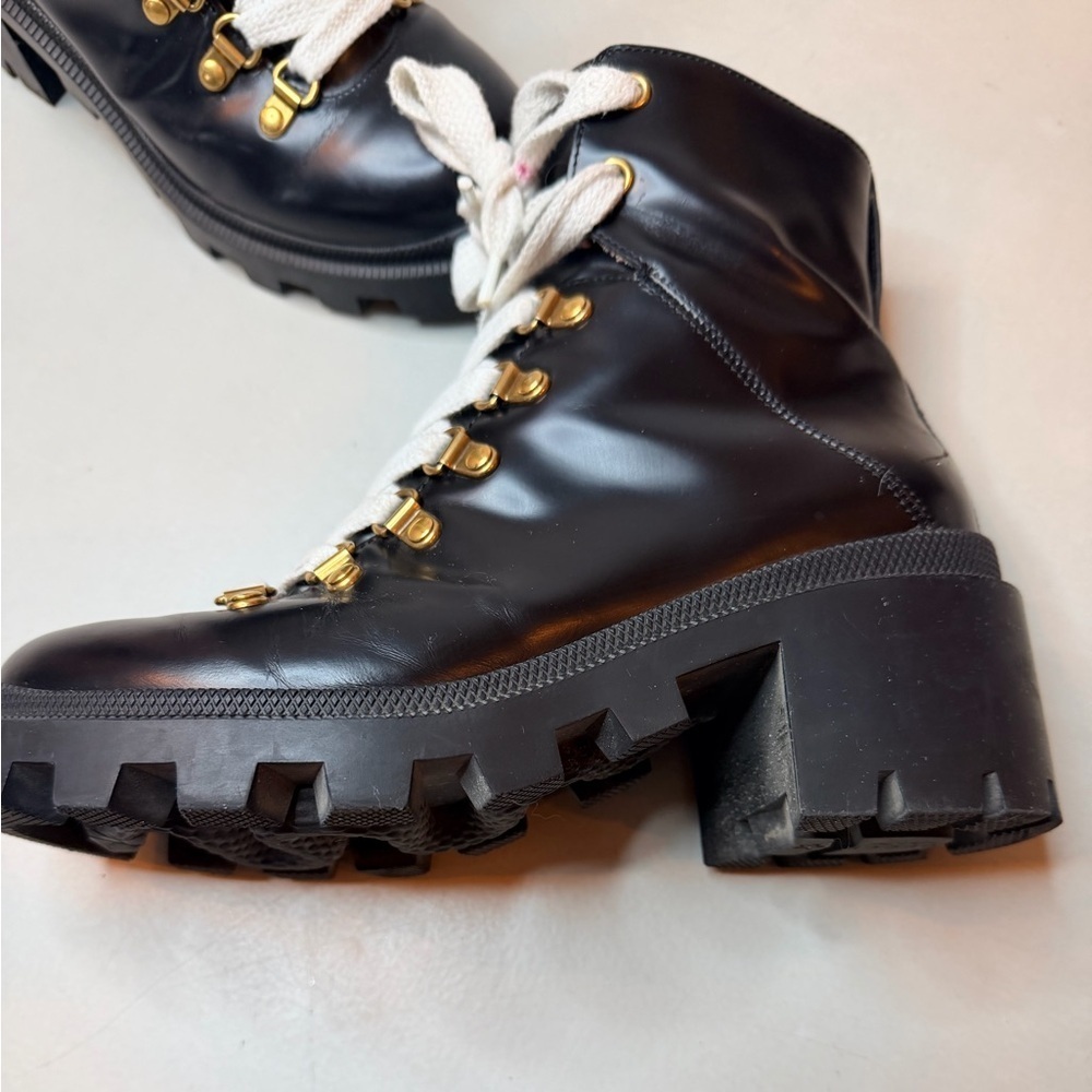 Gucci Black Leather Combat Ankle Boots | White Laces | Gold Accents | Size 7 - Picture 10 of 17
